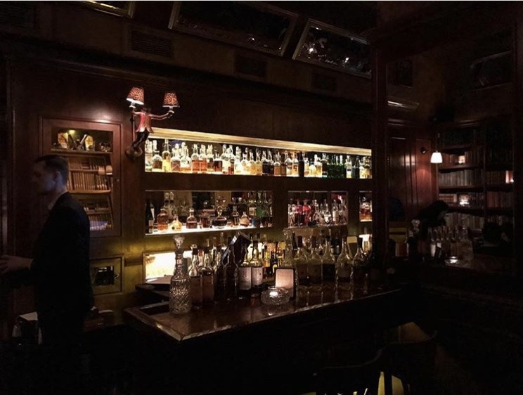 BarandBooks